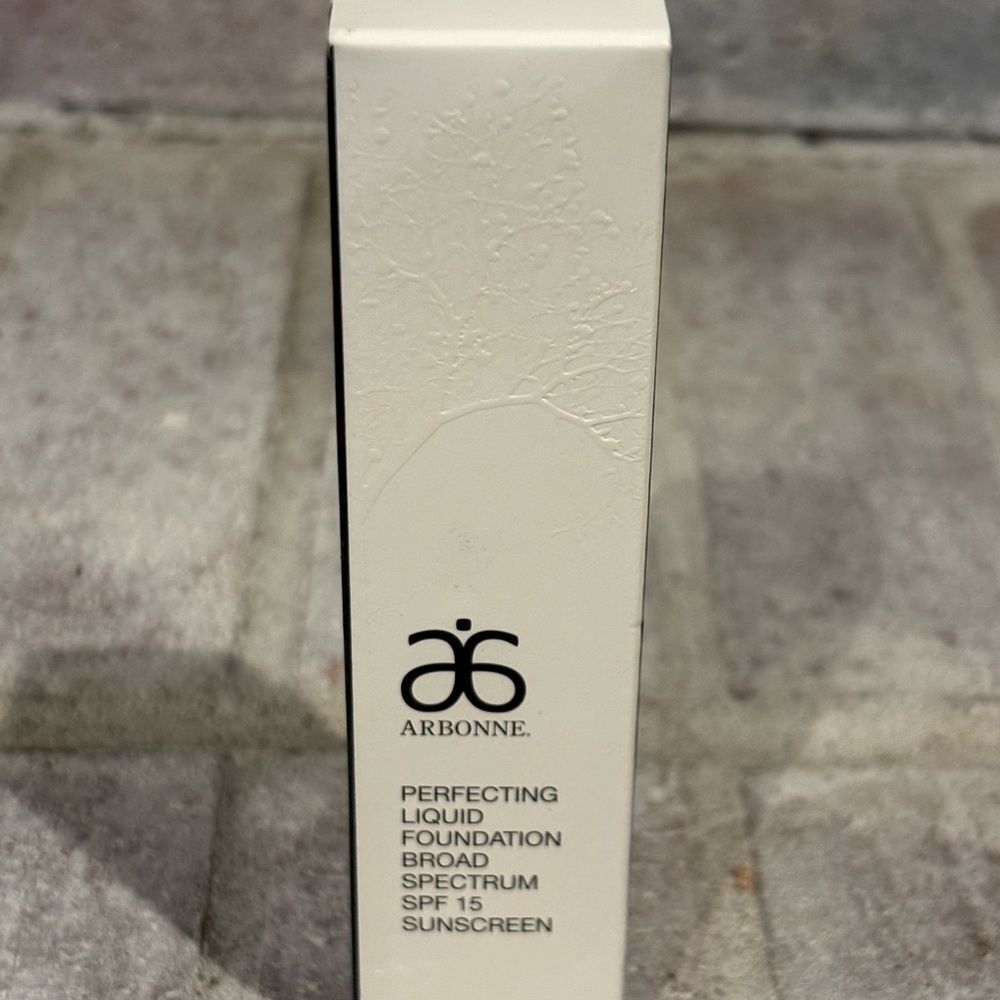Arbonne Liquid Foundation -Neutral Beige